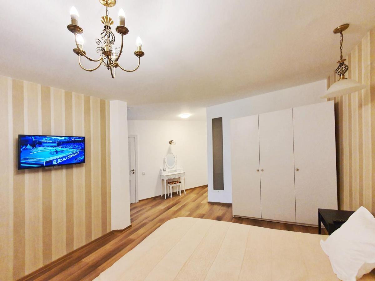 Tourist B&C Hotel Curtea De Arges Luaran gambar