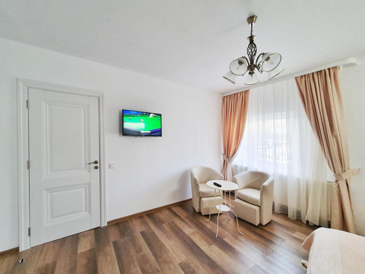 Tourist B&C Hotel Curtea De Arges Luaran gambar